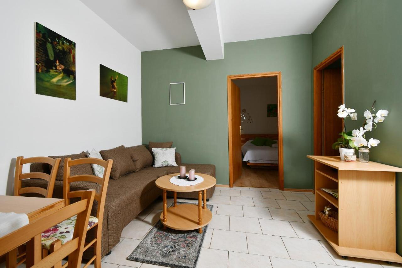 Banjol Apartments Novotny מראה חיצוני תמונה