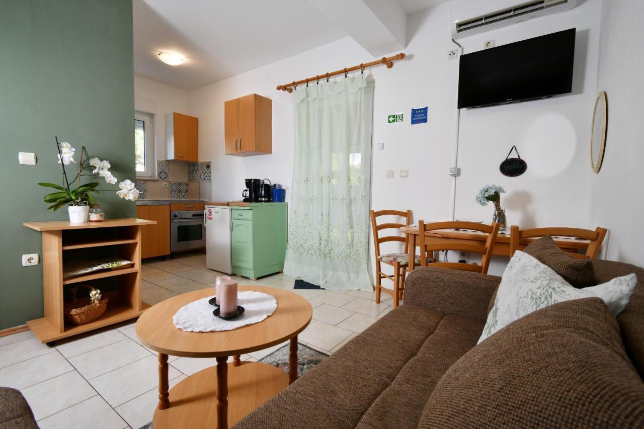 Banjol Apartments Novotny מראה חיצוני תמונה